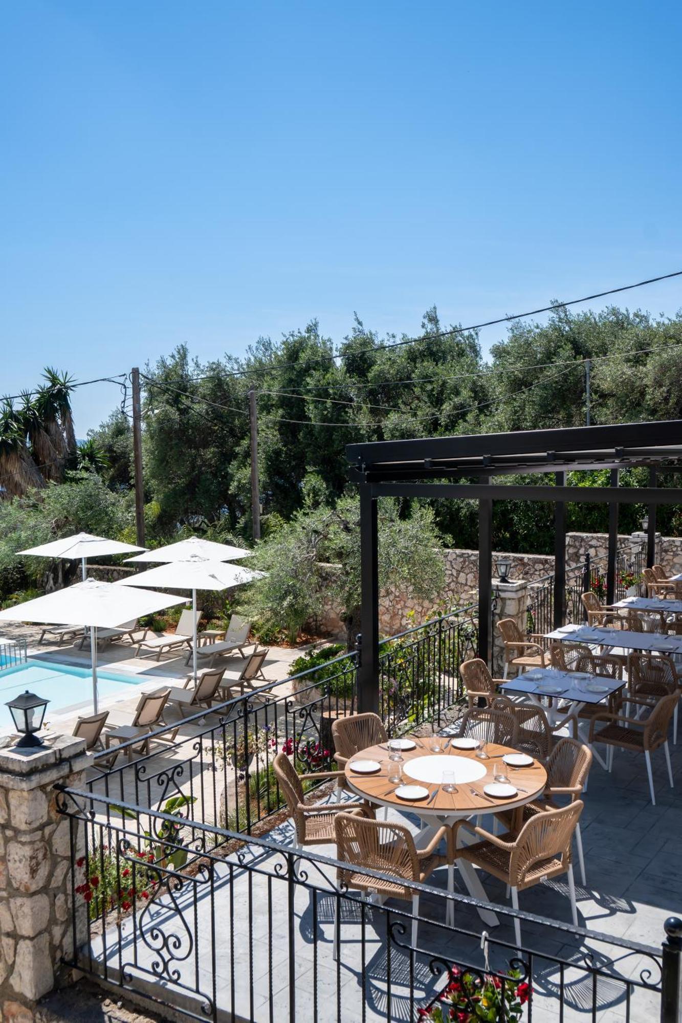 Crystal Blue Hotel, Barbati Exterior foto