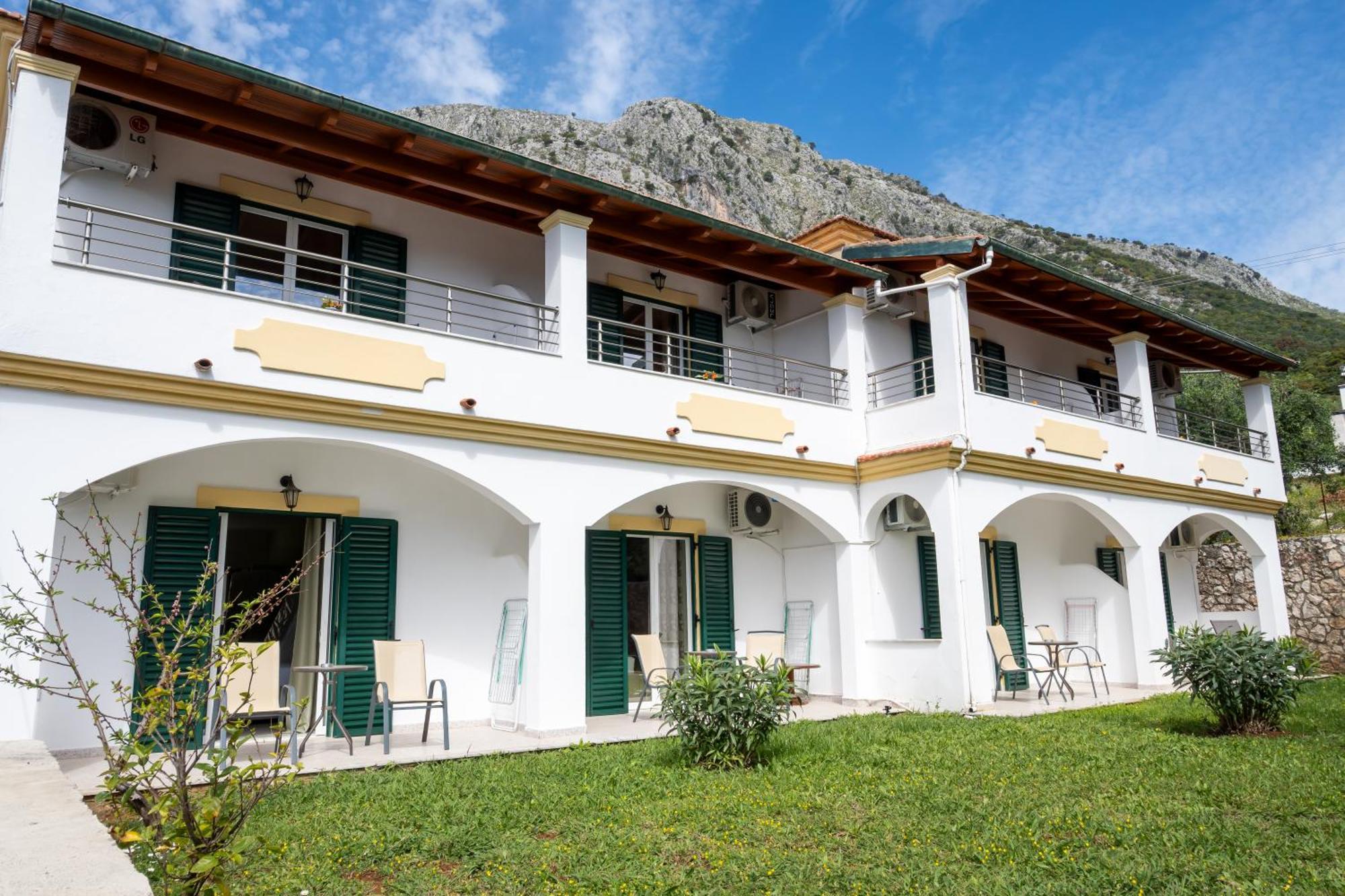Crystal Blue Hotel, Barbati Exterior foto